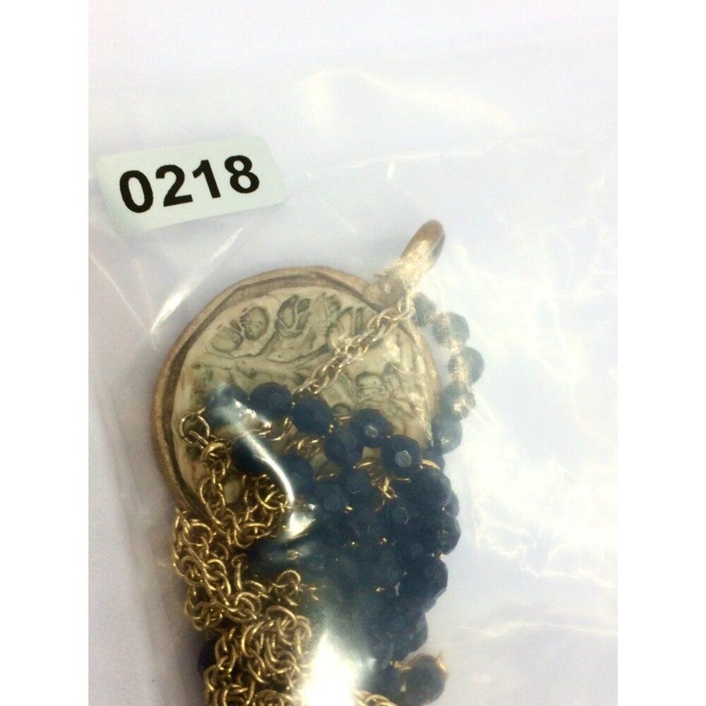 VINTAGE ARTISAN NECKLACE Gold Tone Chain Black Beads Floral Medallion Pendant - Picture 12 of 12